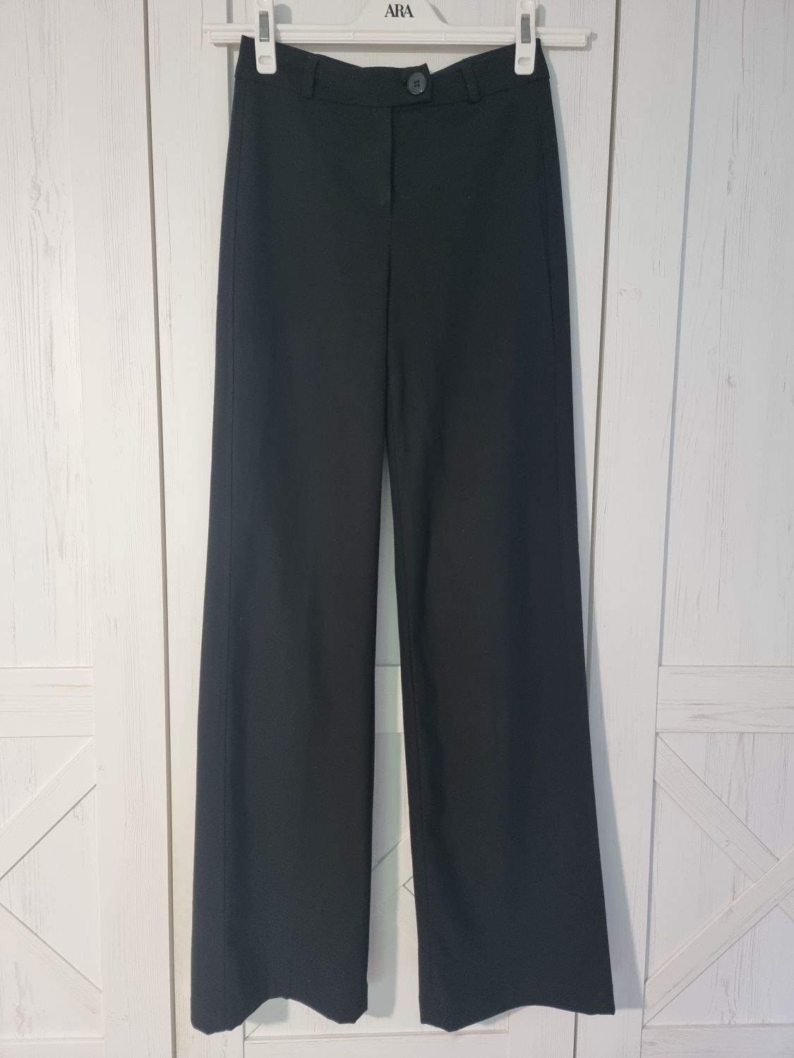 Klasyczne czarne spodnie garniturowe wide leg eleganckie,  basic