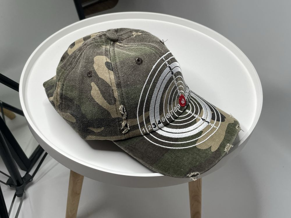 Кепка бейсболка Y2k distresed camo cap камо vetment balenc yzy racer