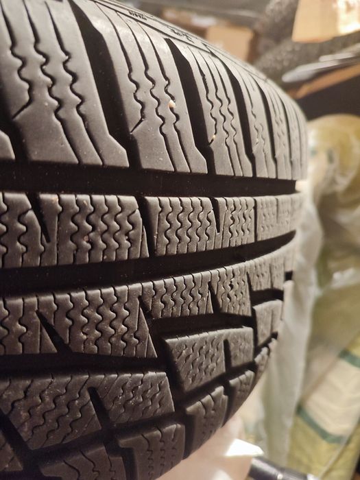 Opony zimowe i felgi Audi A4 225/55 R16