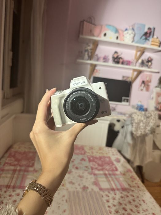 Canon EOS M50 + Lente zoom 15-4mm