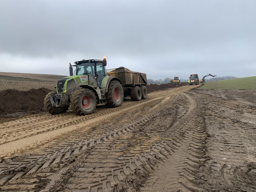 CLAAS AXION 820 ciągnik rolniczy