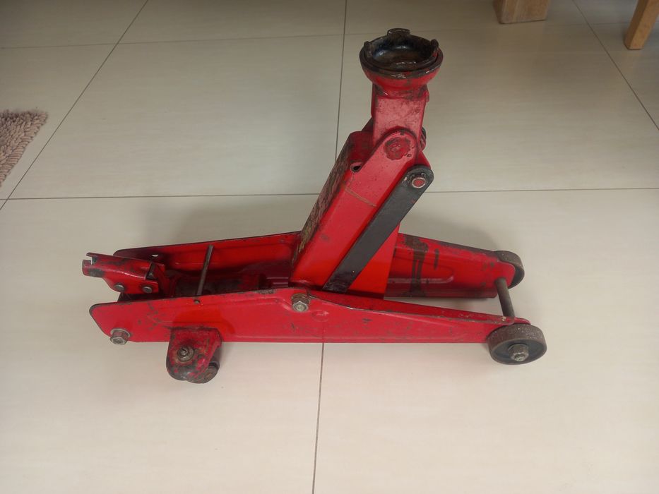 Podnośnik lewarek samochodowy hydrauliczny, żaba