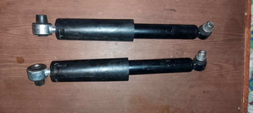 Продама ортизатори Renault scenic,megan,keengo,clio