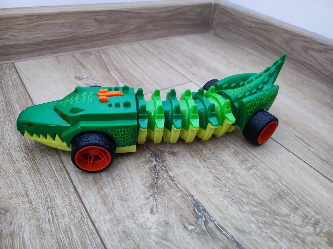 Hot wheels Mutant pojazd na baterie