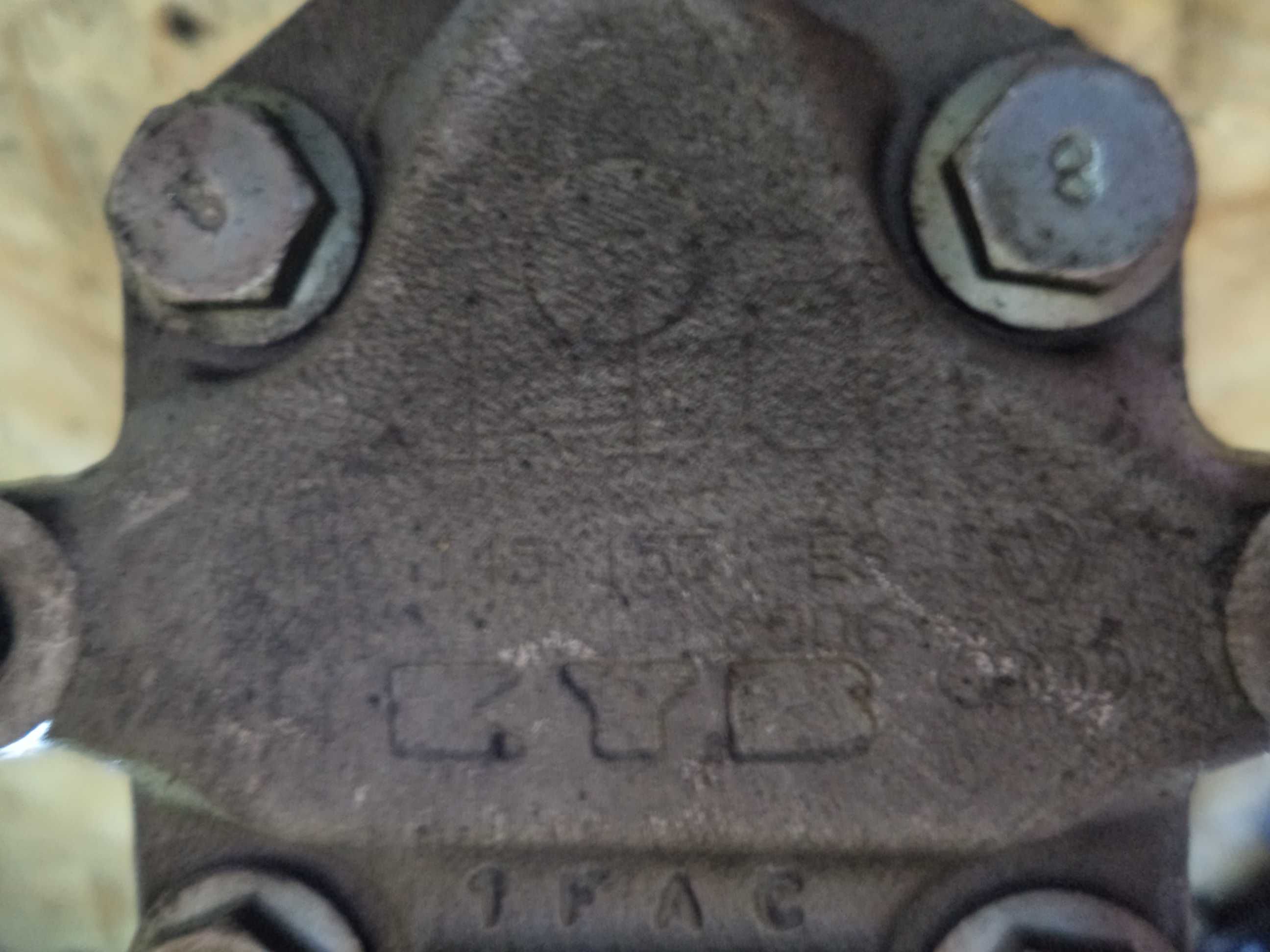 Насос гидроусилителя (ГУР) Audi A4 (B6) (B7) (1,6-1,8-2,0)   8E0145153