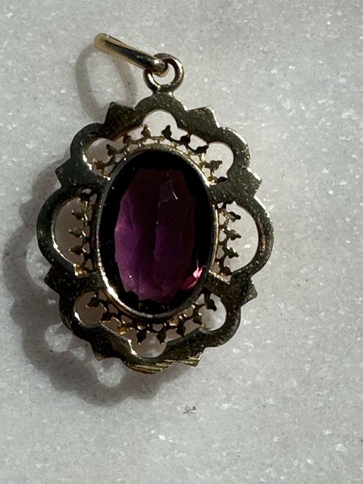 Винтажные и антикварные подвески и брошки !