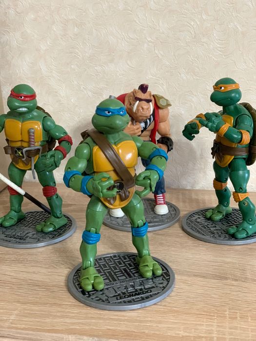 Набір фігурок черепашки ніндзя б/у