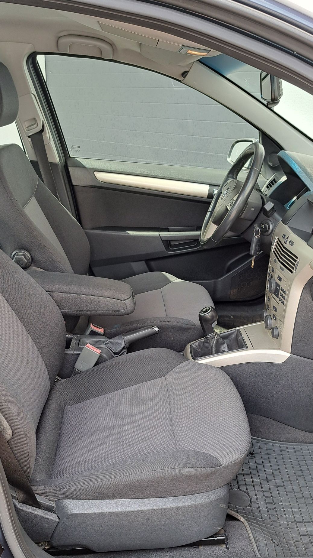 Opel Astra H lift 2008r 1.6 16V benzyna GAZ lpg sedan zamiana