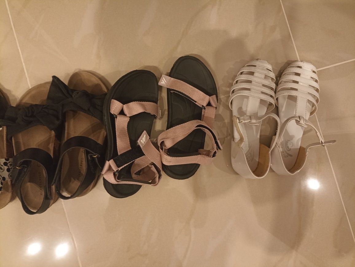Sprzedam buty dla dziewczynki