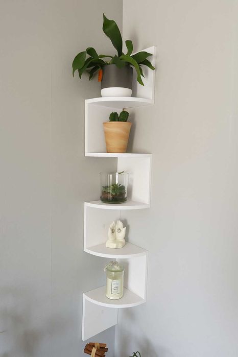 Loftowa narożna dekoracja ścienna biała kwietnik z 5 poziomami