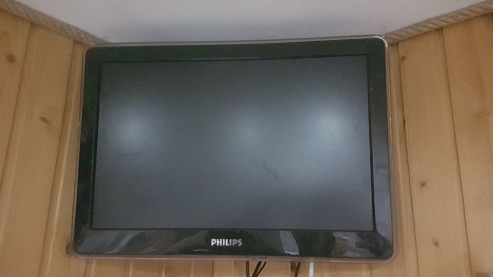 Телевізор монітор 19 PHILIPS
