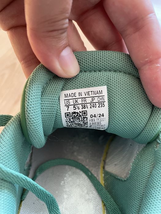 Ténis Adidas verdes