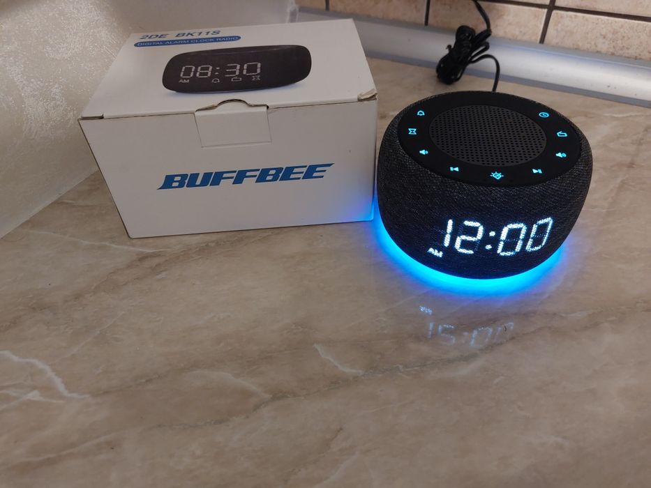 Radio, budzik ,lampka