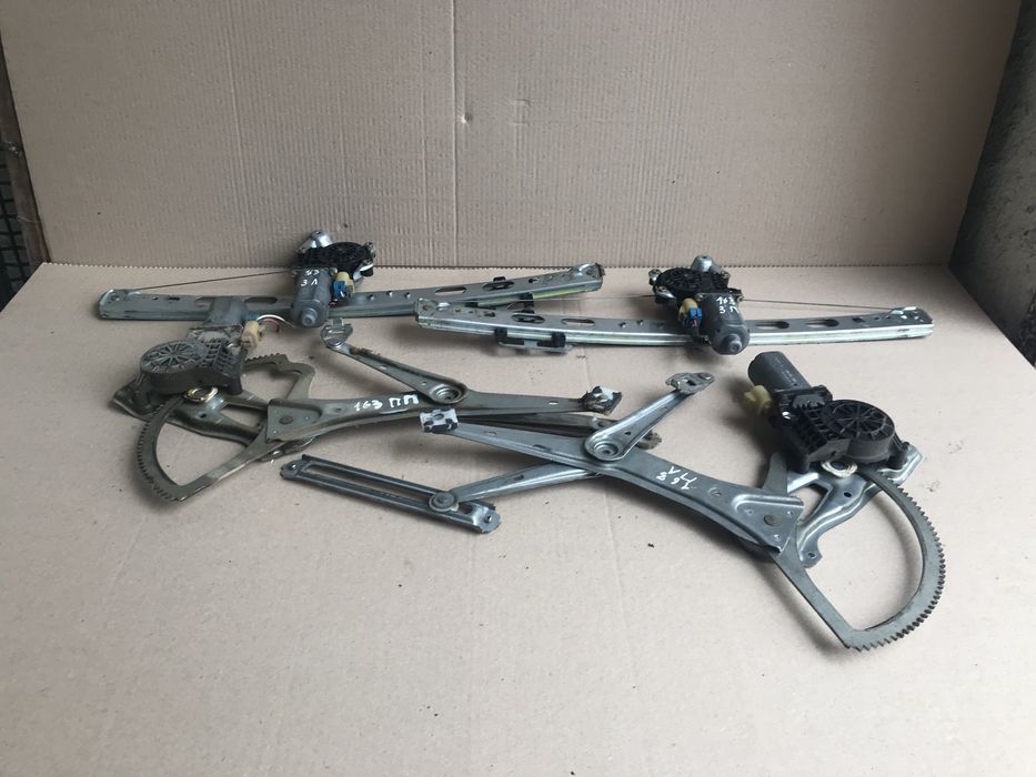 Склопідйомник Мерседес МЛ 163 Емелка