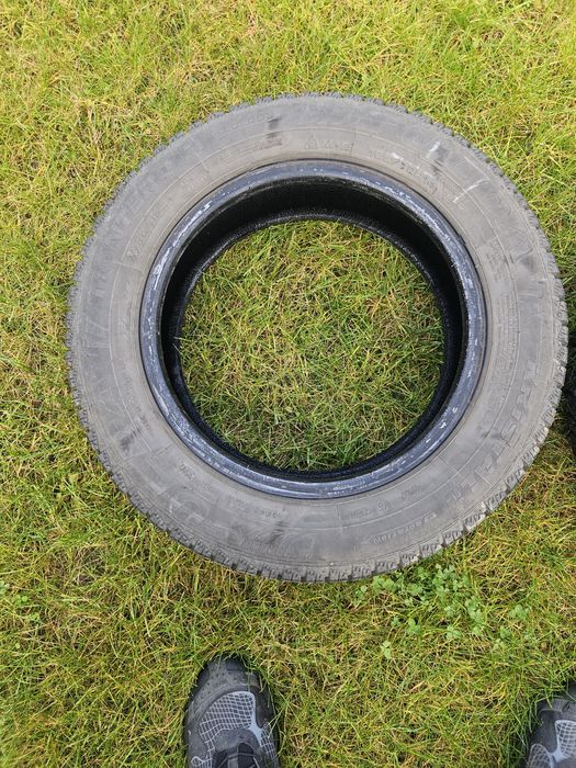 Sprzedam 2 zimowe opony Fulda 165/70R14
