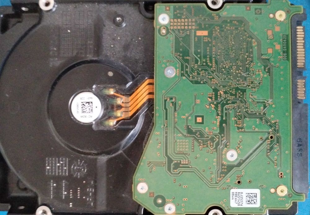 Disco Rígido HGST 3.5" SATA 8TB