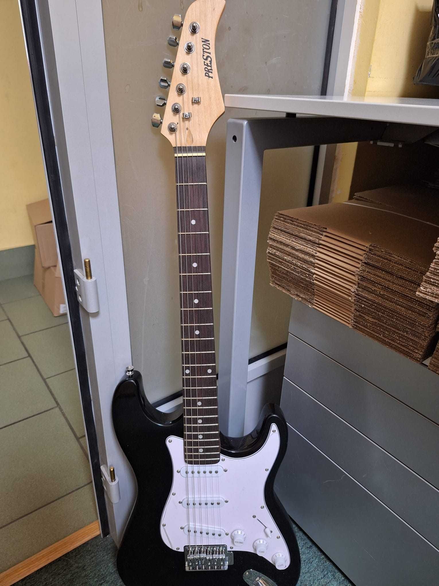 Gitara elektryczna Preston ST-10 + Combo 15W Uszkodzona