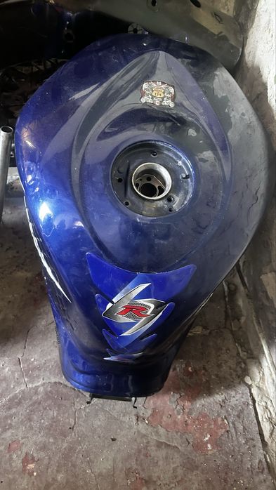 двигун,мотор 1к  2к 3к 4к Палевний бак gsxr1000 k5-k6 супорта