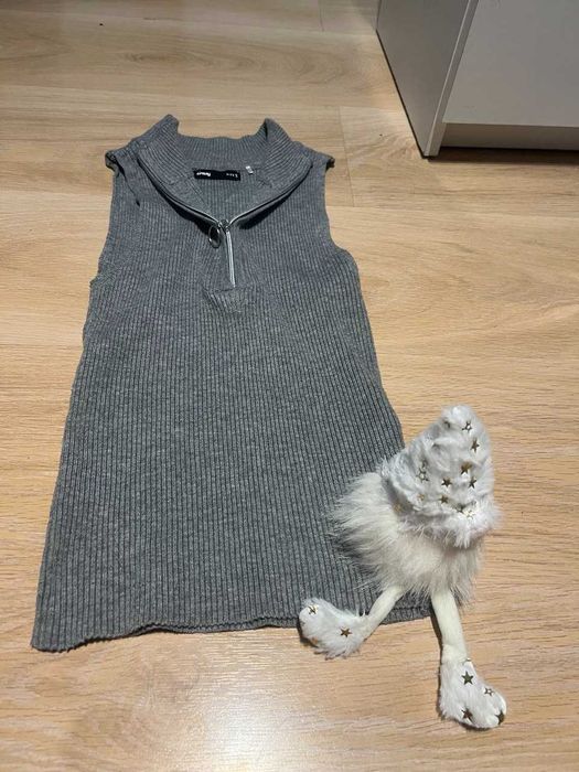 kofta bez rękawów na zamek