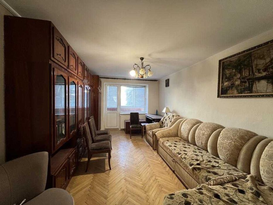 2к квартира на Довженка неподалік парку ім. К.Трильовськог