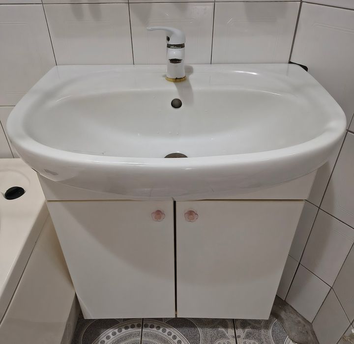 Umywalka Koło z szafką 50 cm