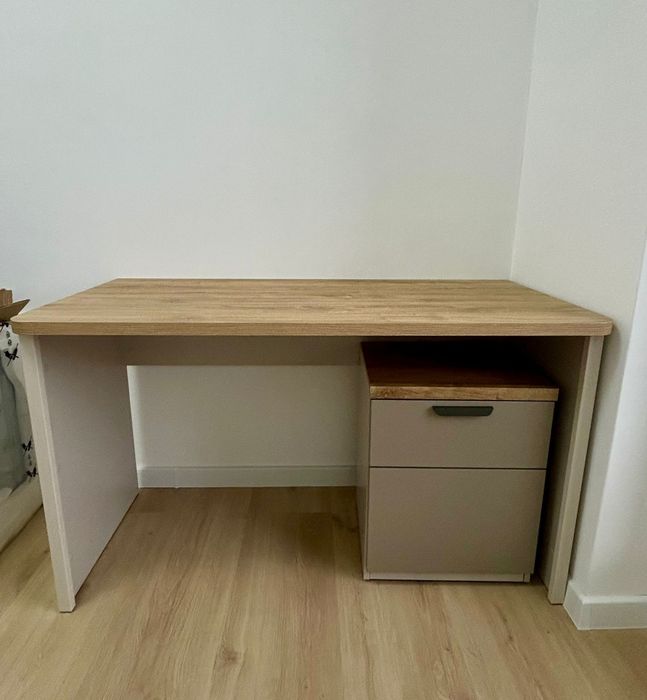 Biurko 130 cm Maxi Modern