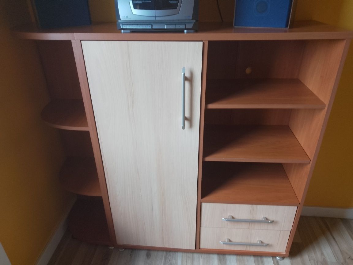 Zestaw mebli szafa, komoda, regał