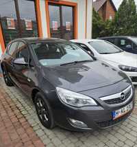 Opel Astra J! 1.4b! Alufelgi! Polecam!