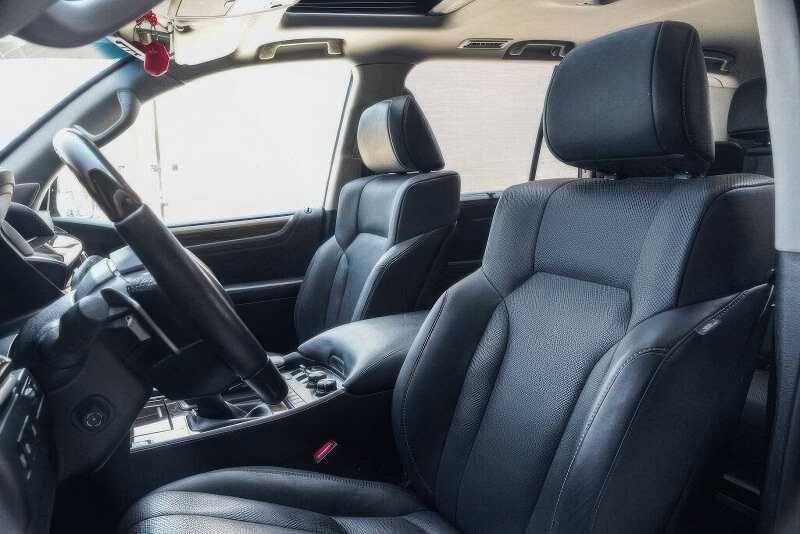 2019 Lexus LX 570