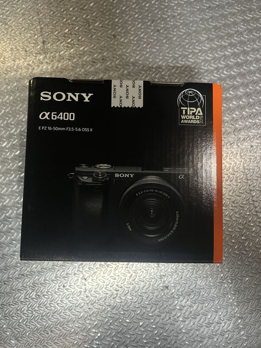 Фотопарат SONY A6400