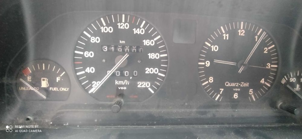 Ауді сота легковий автомобіль на ходу