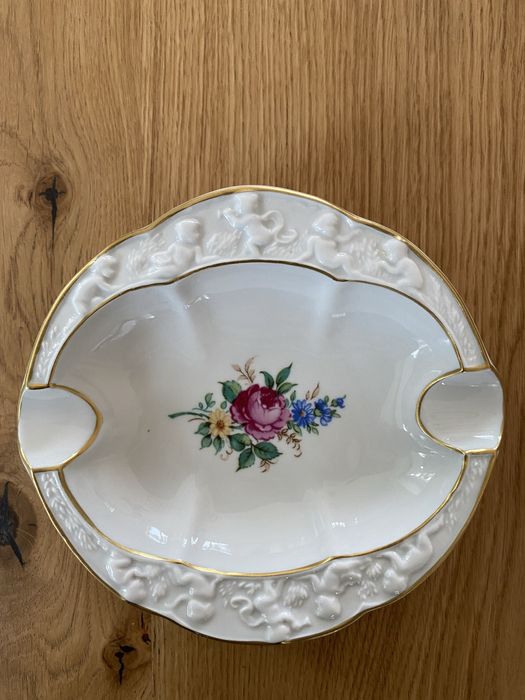 Porcelana gdr , popielnica, antyk