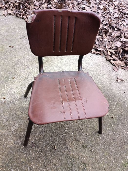 Дитячий металевий стульчик