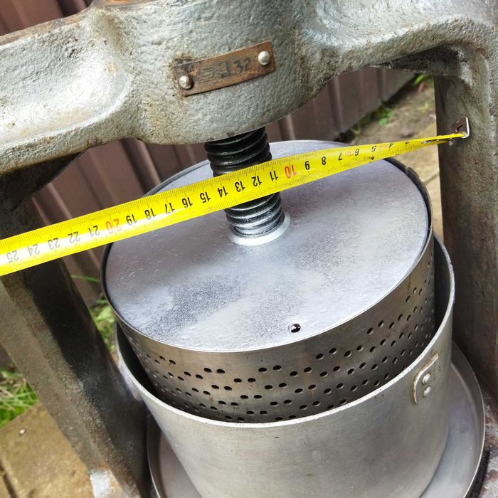 Садовый инвентарь  пресс для сока СССР  6 литров