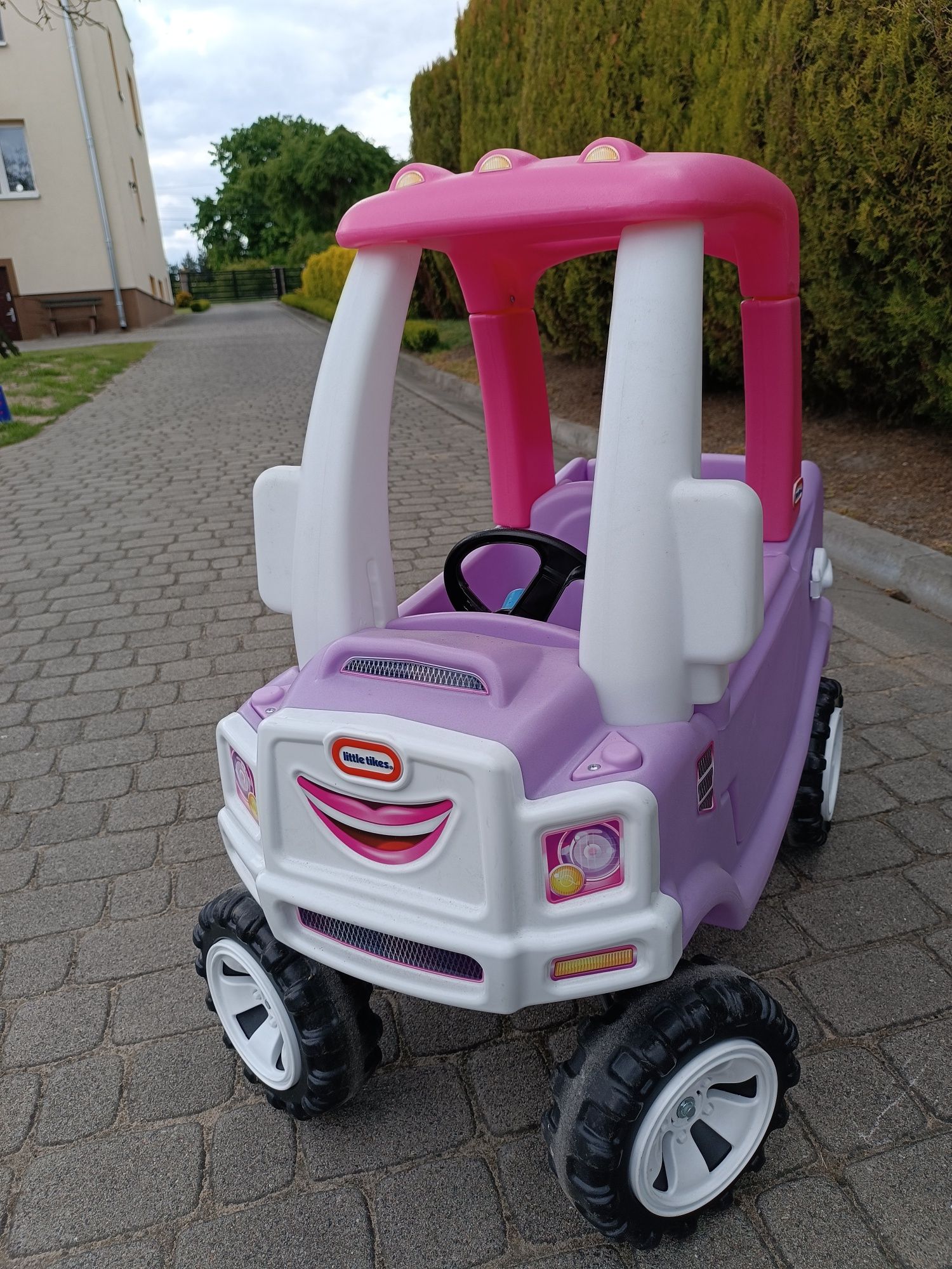 Jeździk little tikes terenowy