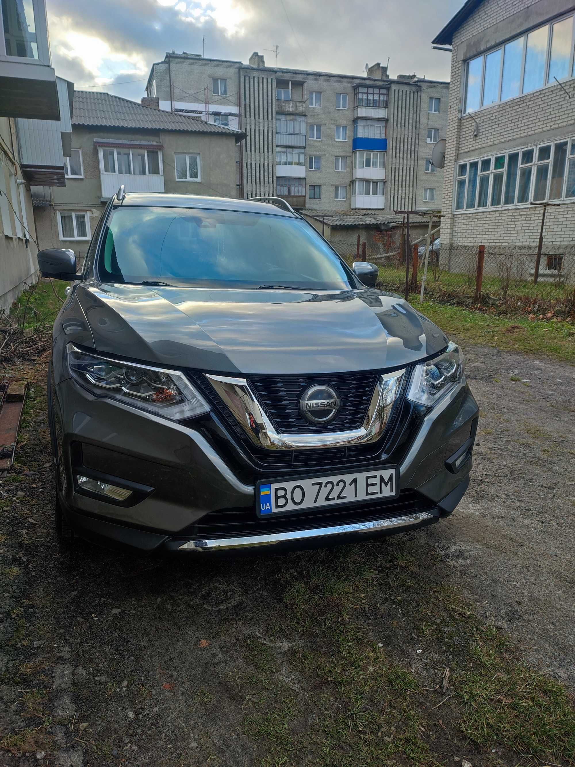 Продам Nissan Rogue