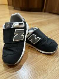 Кросівки 22,5 р new balance 574