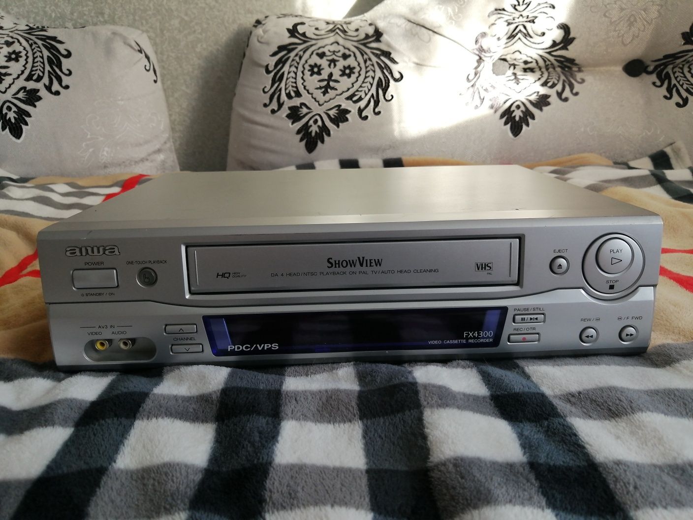 Видеомагнитофон AIWA HV - FX 4300