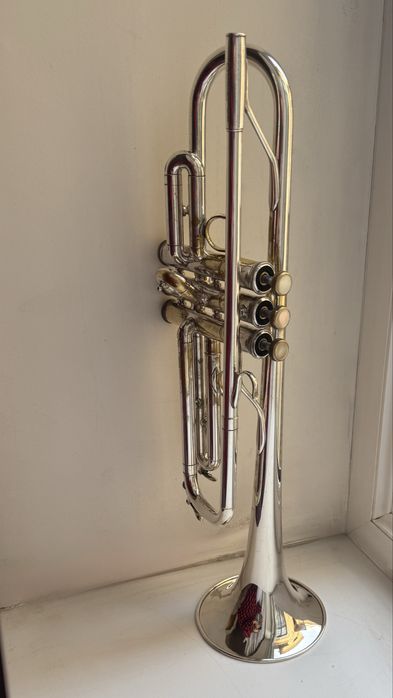 Музичний інструмент труба: Yamaha 734