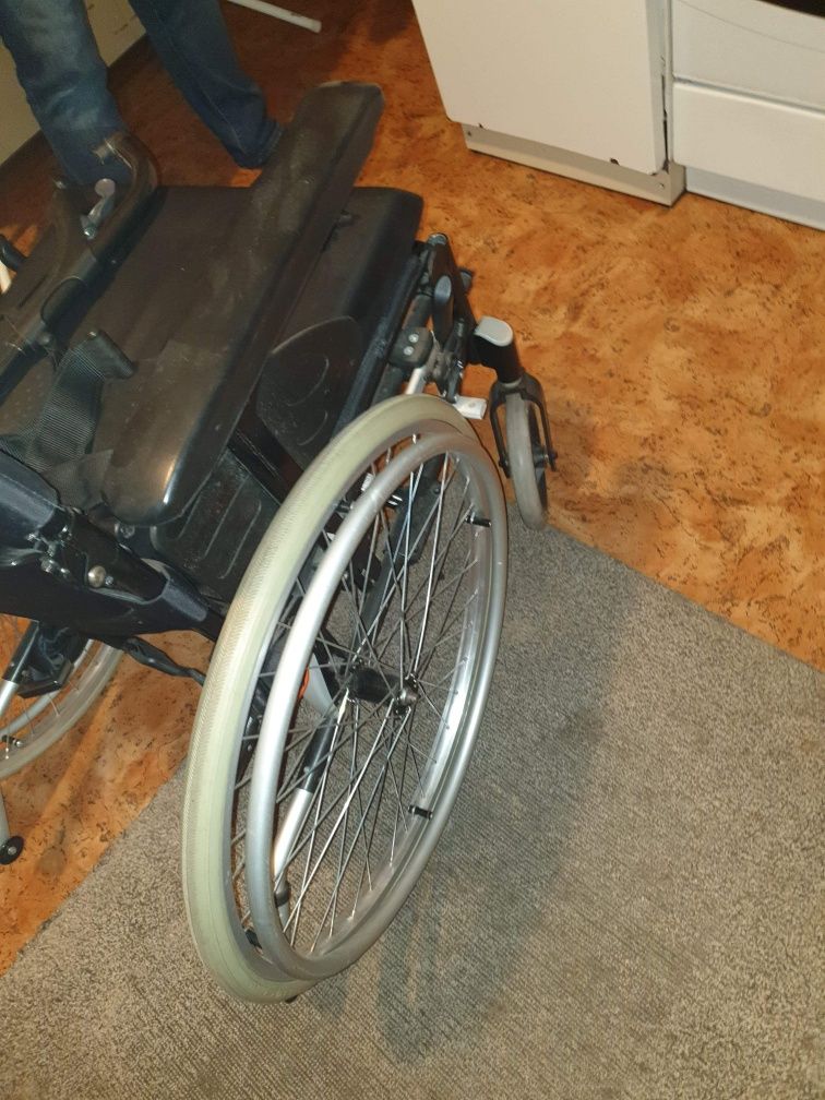 Wózek inwalidzki aktywny INVACARE