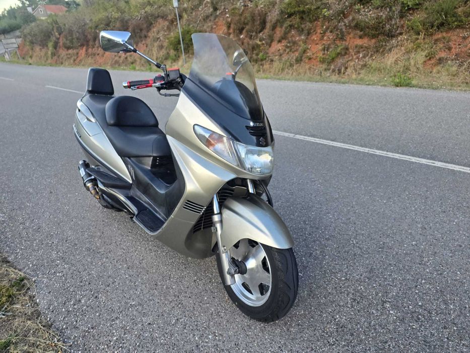Suzuki Burgman 400