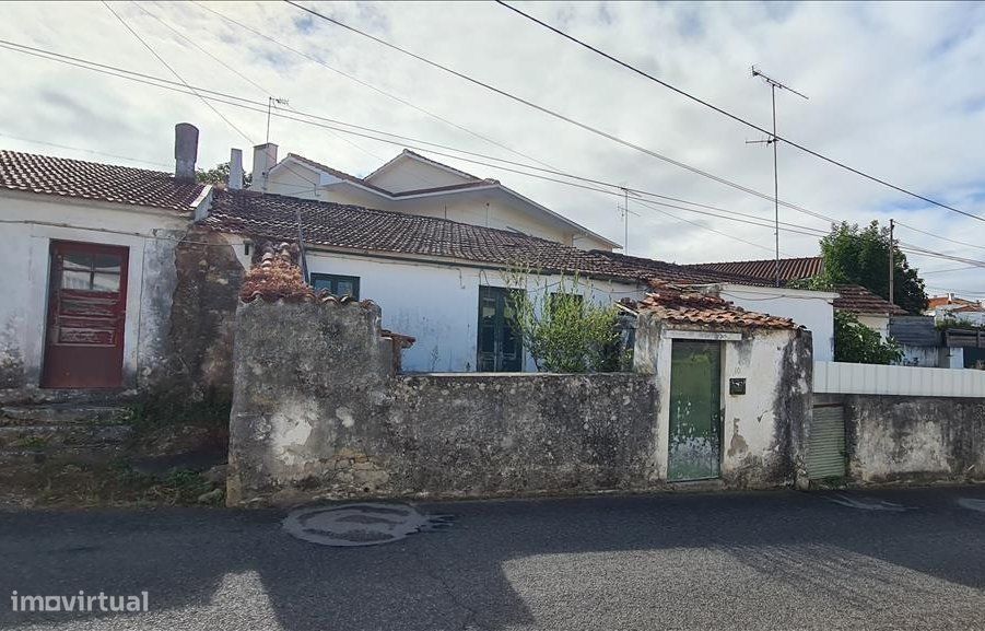 Moradia T2 em Aljubarrota