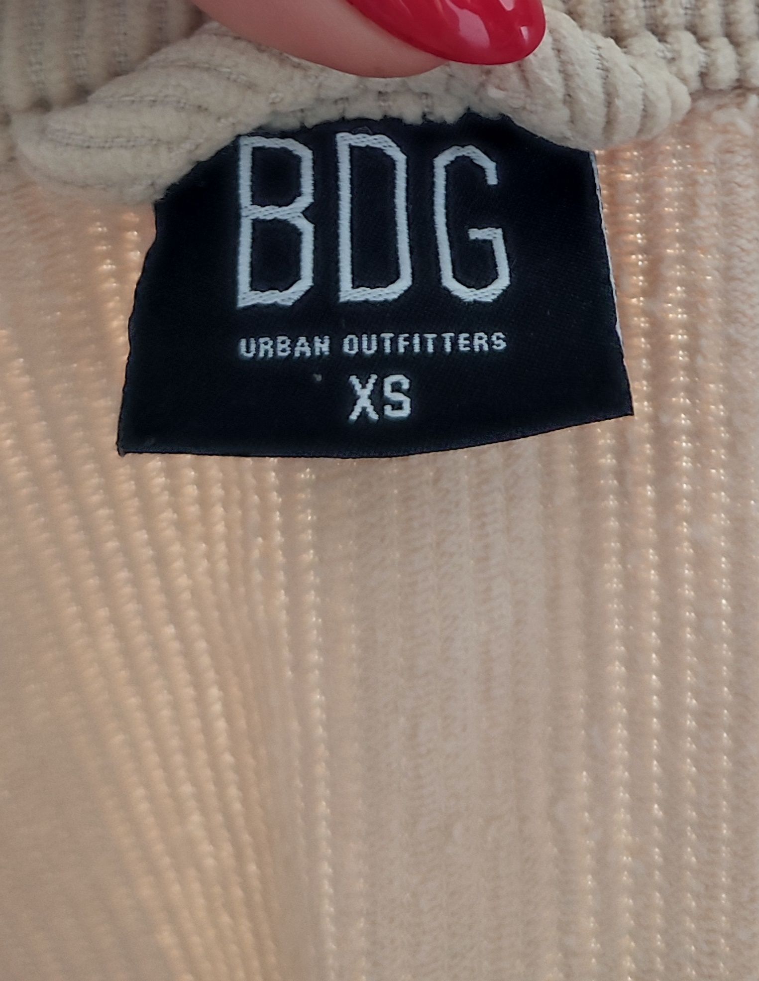 Beżowa sztruksowa kurtka BDG Urban Outfitters rozm. XS