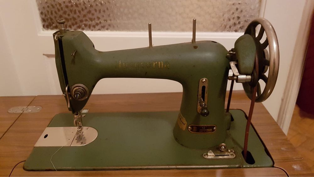 Maquina de costura Husqvarna