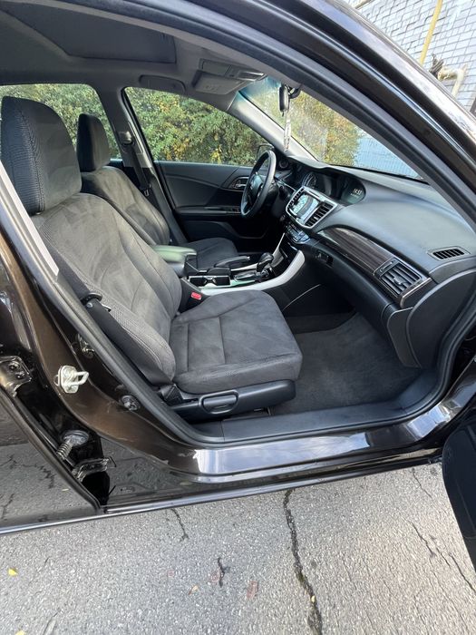 Honda Accord 2015 Automat