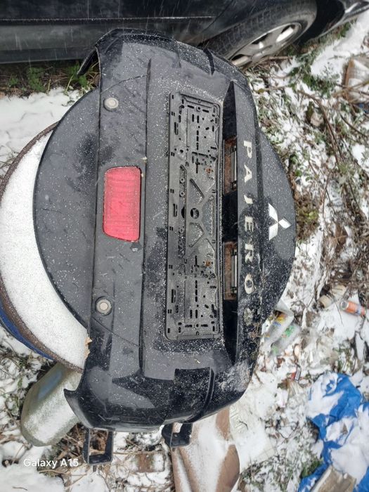 Кришка запасного колеса