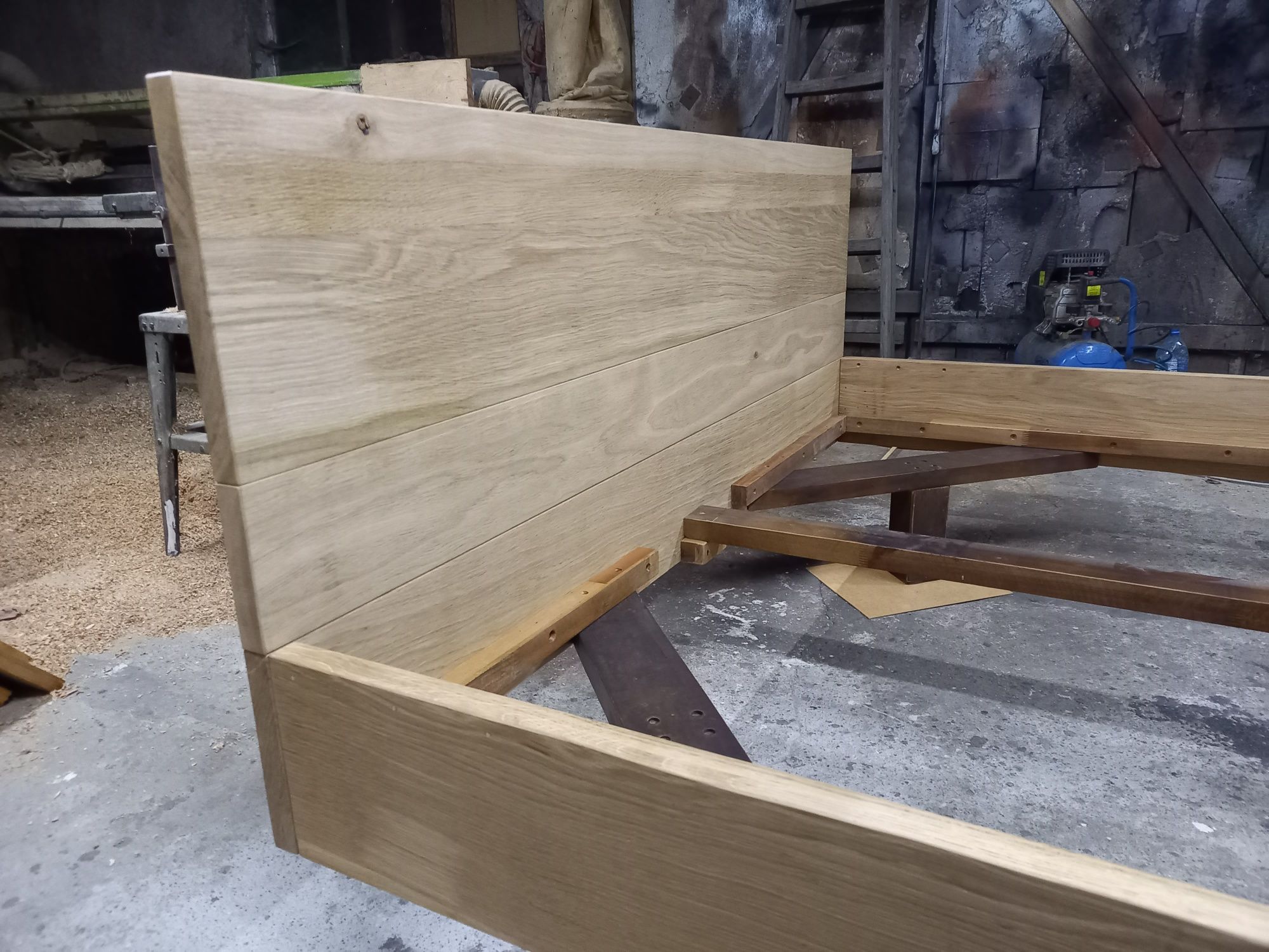 Łóżko Drewniane Lewitujące Z Litego drewna Dębowego   WYSYLKA GRATIS