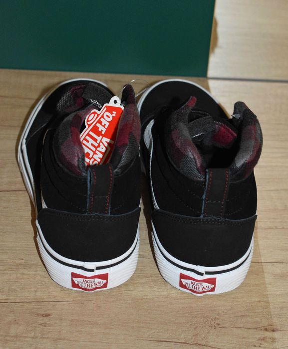 Nowe Trampki VANS, rozmiar 38,0