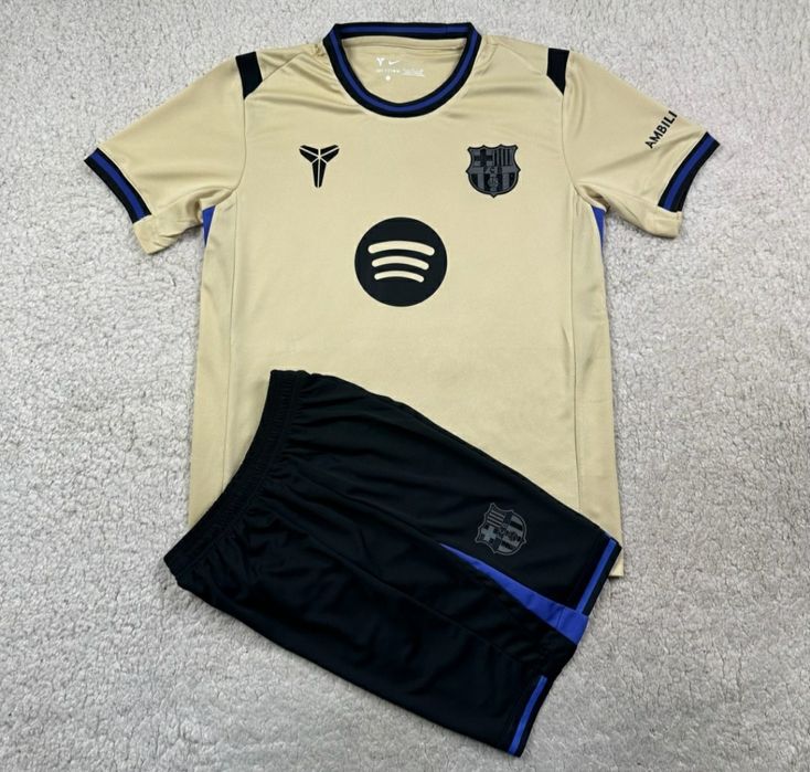 Детская футбольная форма Барселони (гостевая), сезон 2025-2026