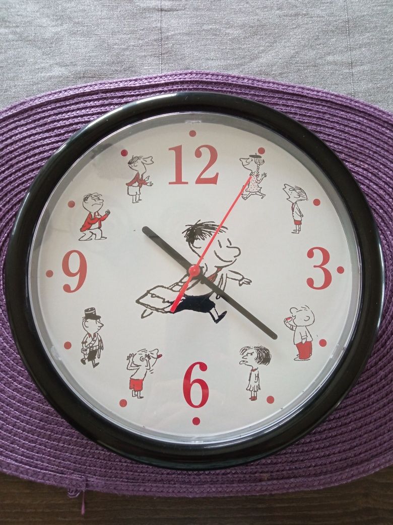 Zegar ścienny Mikołajek średnica 25 cm